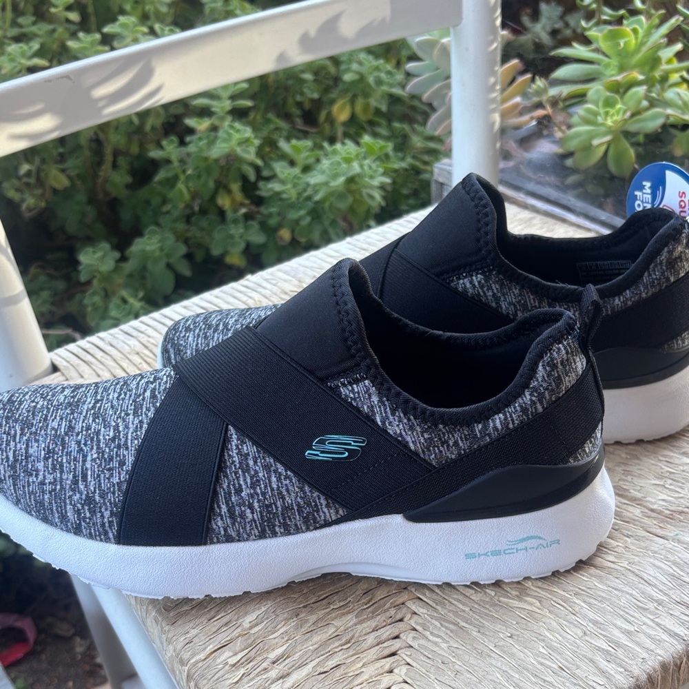 Skechers Skech-air Dynamight-big Step womens Sneaker Size 9 - Picture 3 of 7